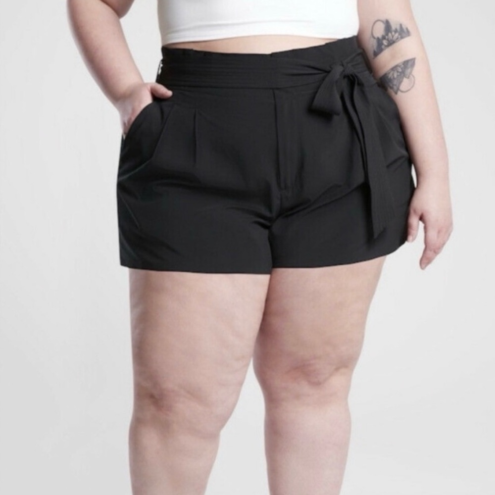Athleta Skyline II Shorts